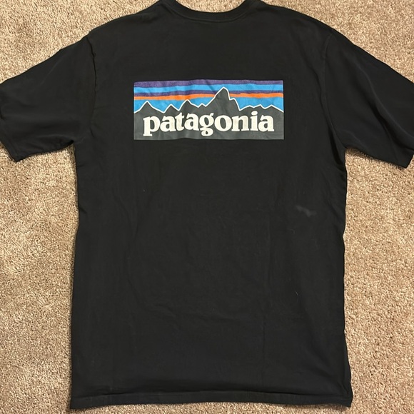 Patagonia T-Shirt - Picture 2 of 2